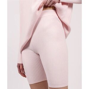 🇨🇦 Brunette the Label Ribbed Biker Short in pink, size L/XL